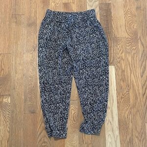 New York & Company Black and White Patterned Pants